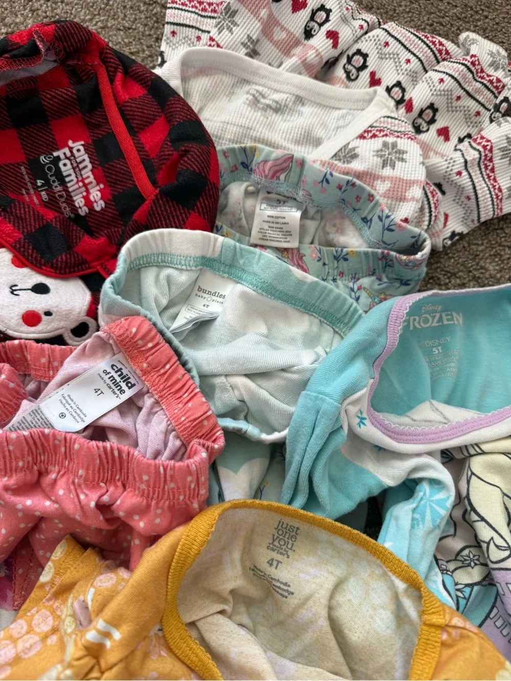 18 Pcs Girls Pajamas Bundle Size 4T to 5T